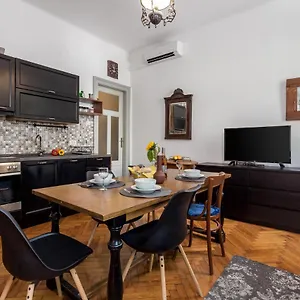 Appartamento 4 Bedroom, Fiume